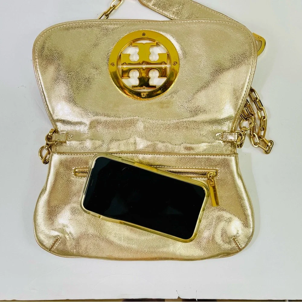 Tory Burch Reva Gold Chain Shoulder Bag - Picture 12 of 16